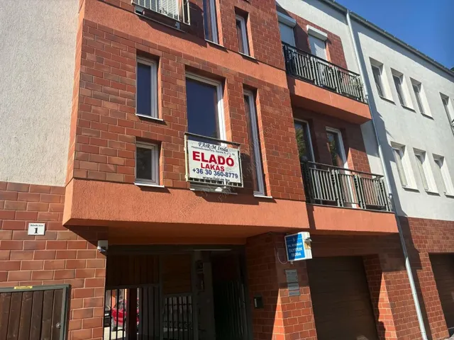 Eladó lakás Hódmezővásárhely 104 nm