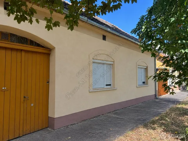 Eladó ház Hódmezővásárhely, Csúcs 105 nm