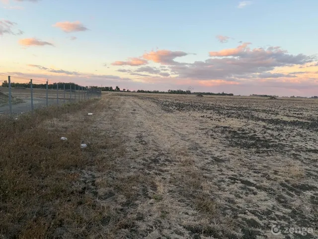 Eladó telek Hódmezővásárhely 26000 nm