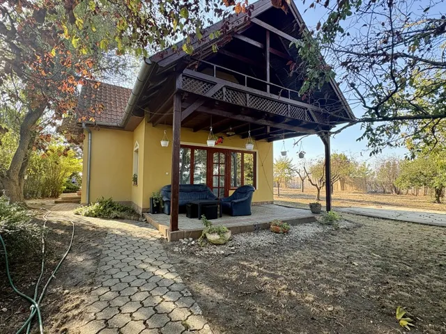 Eladó ház Hódmezővásárhely 245 nm