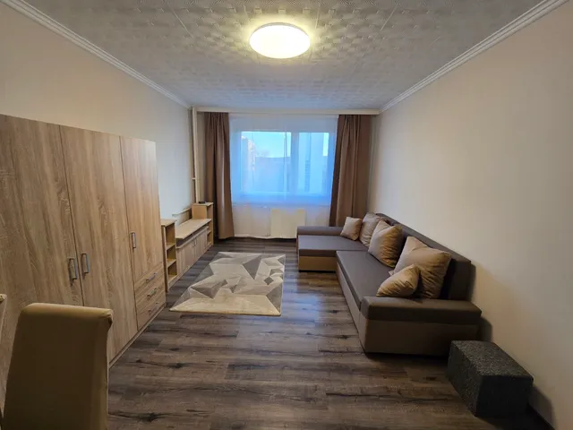 Kiadó lakás Miskolc, Győri kapu 35 nm