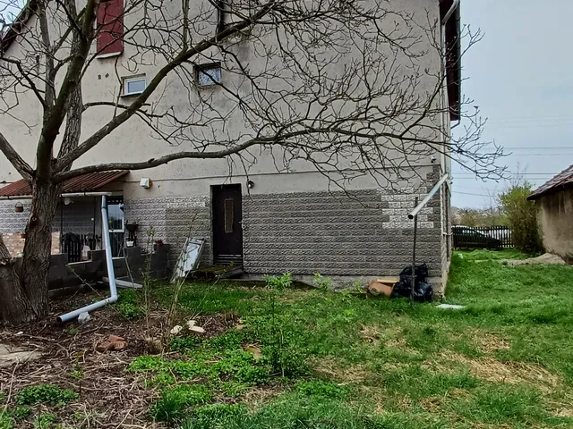 Eladó ház Sajólád 142 nm