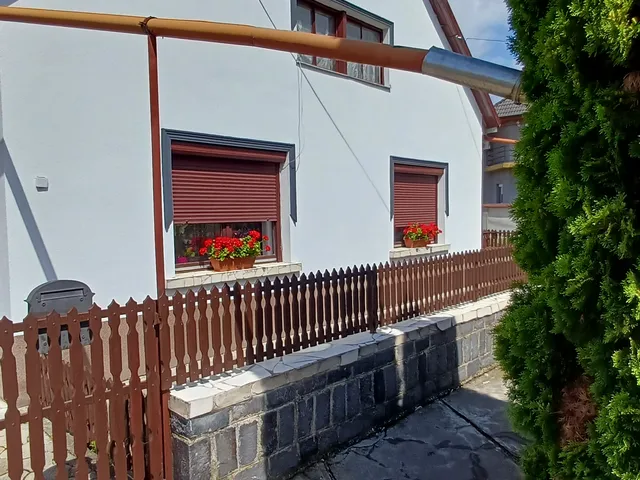Eladó ház Sajólád 236 nm