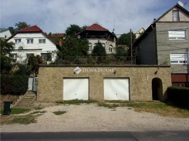 Eladó ház Pilisborosjenő 197 nm