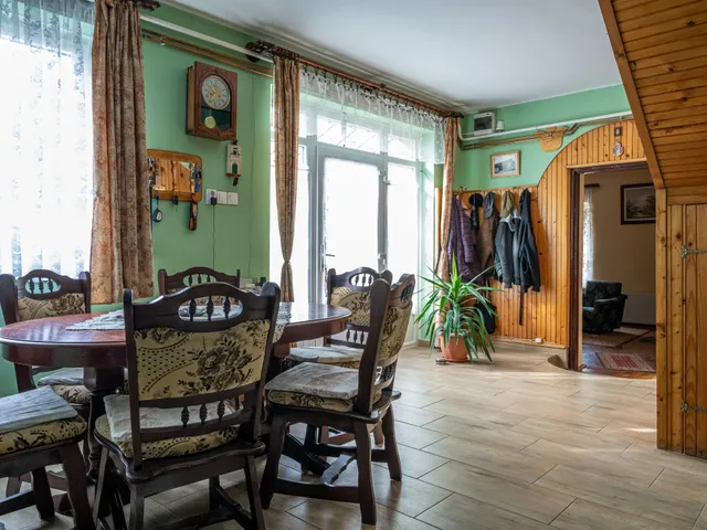 Eladó ház Kaposvár, Rómahegy 170 nm