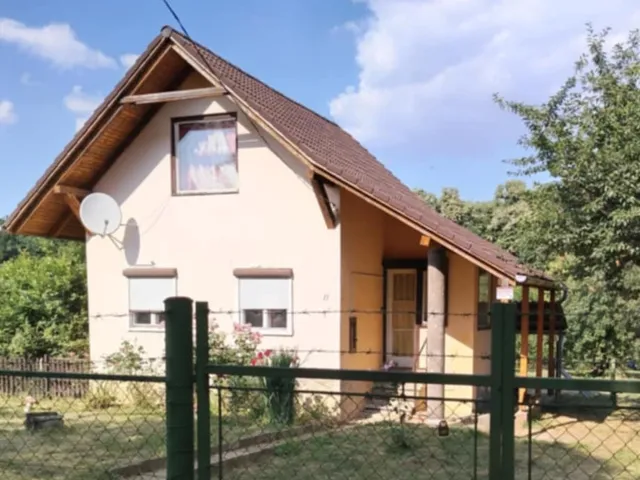 Eladó üdülő és hétvégi ház Kaposvár, Zselic-kertváros, Galagonya 54 nm