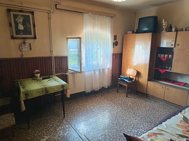 Eladó ház Kaposvár, Keleti városrész 120 nm