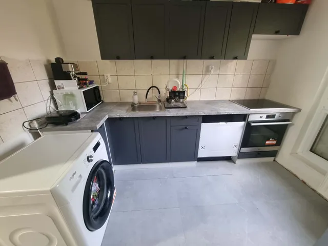 Eladó lakás Kaposvár, Béke-Füredi lakótelep 79 nm