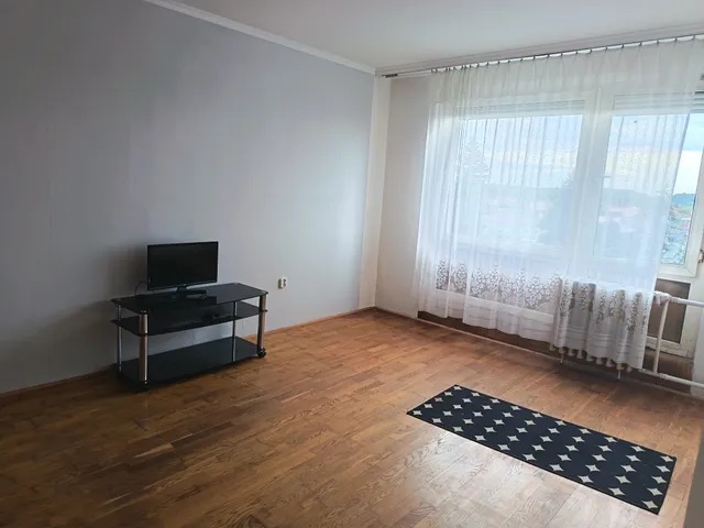 Eladó lakás Kaposvár, Béke-Füredi lakótelep 42 nm