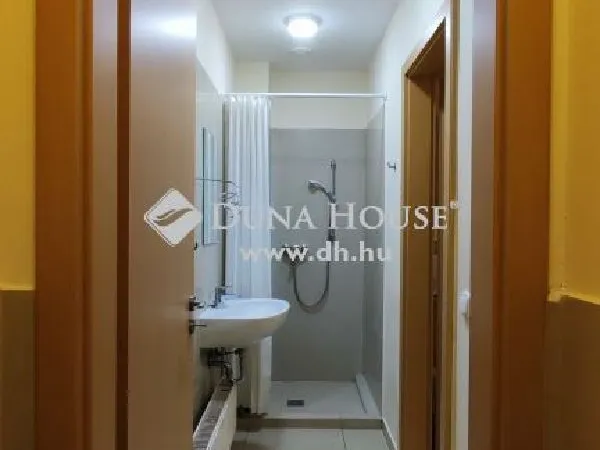 Eladó kereskedelmi és ipari ingatlan Budapest VI. kerület 186 nm