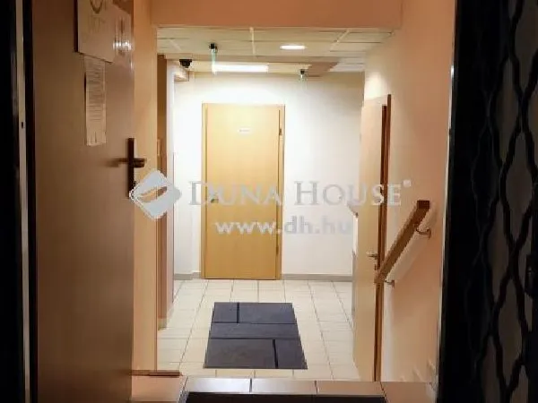 Eladó kereskedelmi és ipari ingatlan Budapest VI. kerület 186 nm