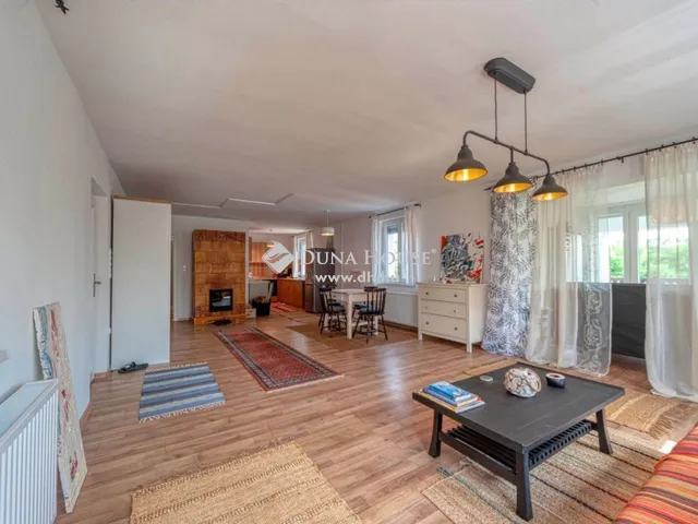 Eladó ház Domony 205 nm