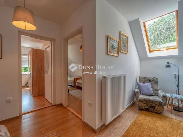 Eladó ház Domony 205 nm