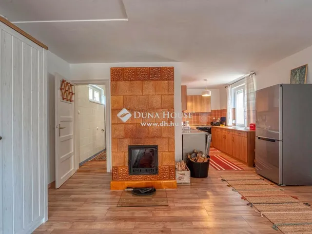 Eladó ház Domony 205 nm