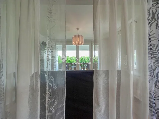 Eladó ház Domony 205 nm