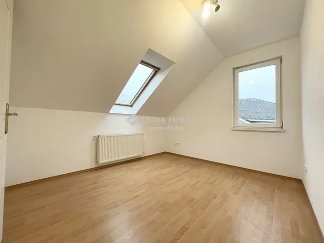 Eladó ház Budapest XVIII. kerület 390 nm
