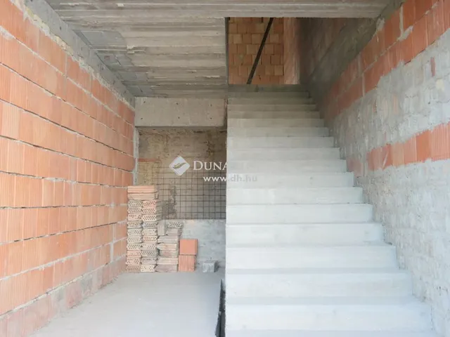 Eladó ház Budapest XX. kerület 295 nm