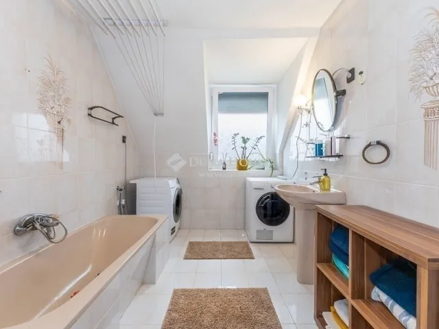 Eladó ház Budapest XVIII. kerület 165 nm