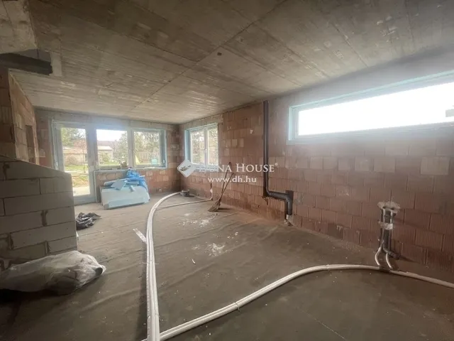 Eladó ház Vecsés 137 nm