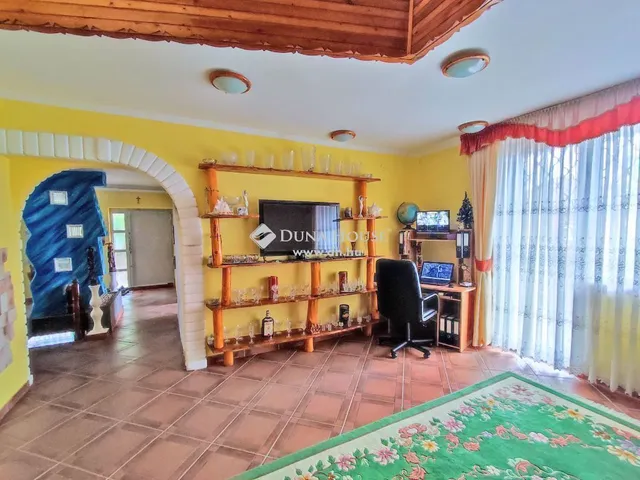 Eladó ház Budapest XVIII. kerület 300 nm