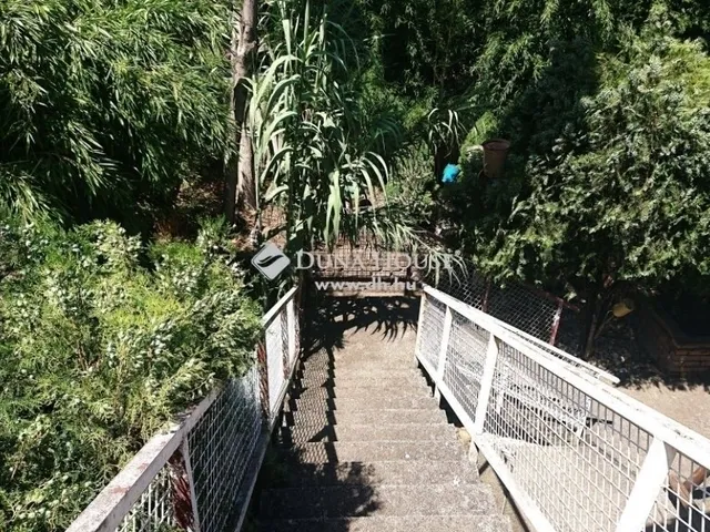 Eladó ház Budapest XVIII. kerület 300 nm