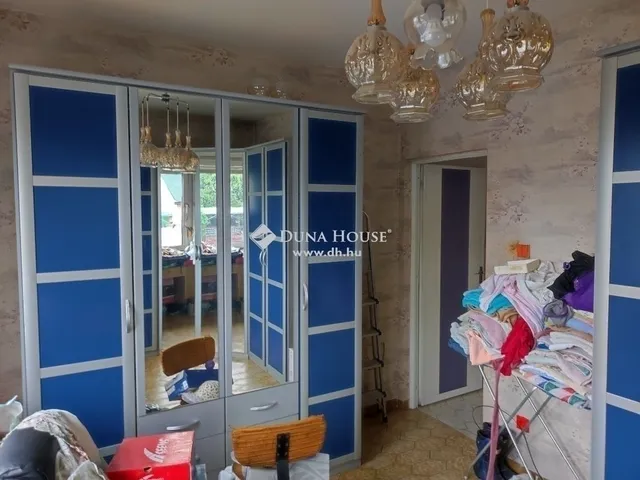 Eladó ház Budapest XVIII. kerület 250 nm