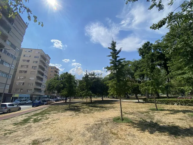 Eladó lakás Budapest VIII. kerület, II. János Pál pápa tér 79 nm