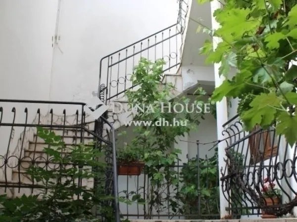 Eladó lakás Budapest VIII. kerület 70 nm