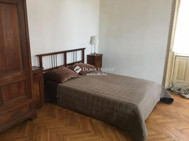 Eladó lakás Budapest VIII. kerület 77 nm