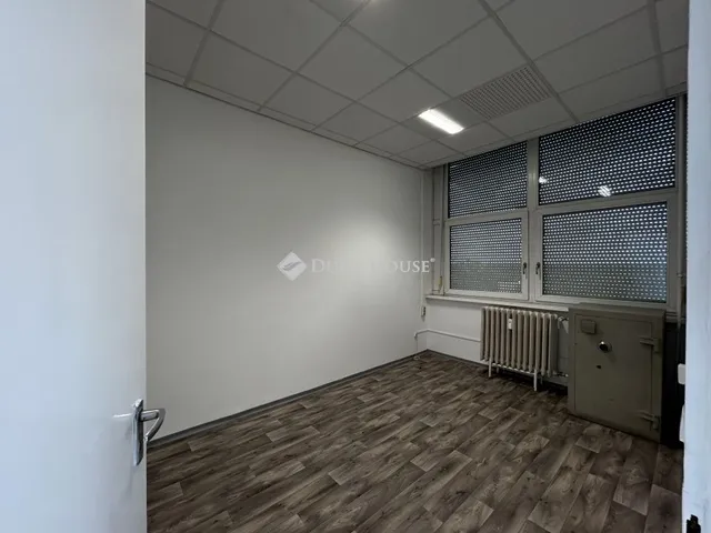Kiadó kereskedelmi és ipari ingatlan Budapest XXIII. kerület 83 nm
