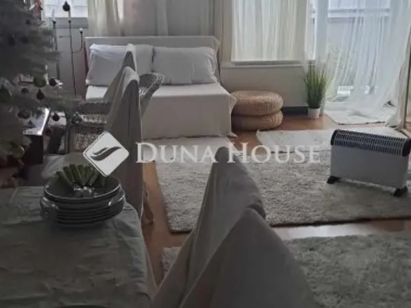 Eladó lakás Budapest XXI. kerület 70 nm