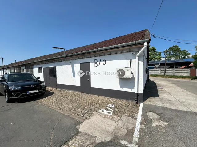 Kiadó kereskedelmi és ipari ingatlan Budapest X. kerület 100 nm