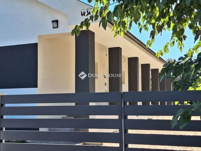 Eladó ház Hernád 79 nm