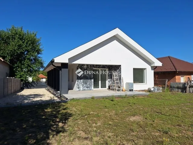 Eladó ház Hernád 79 nm