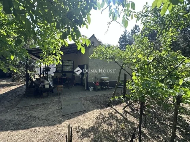 Eladó ház Hernád 3057 nm