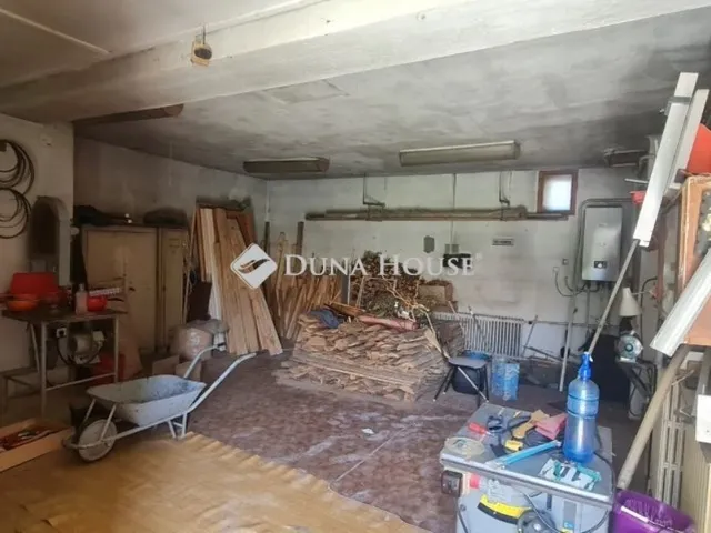 Eladó ház Ócsa 180 nm