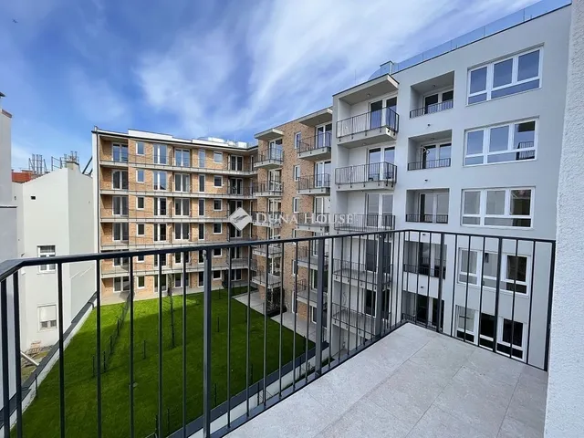 Eladó lakás Budapest VIII. kerület 72 nm