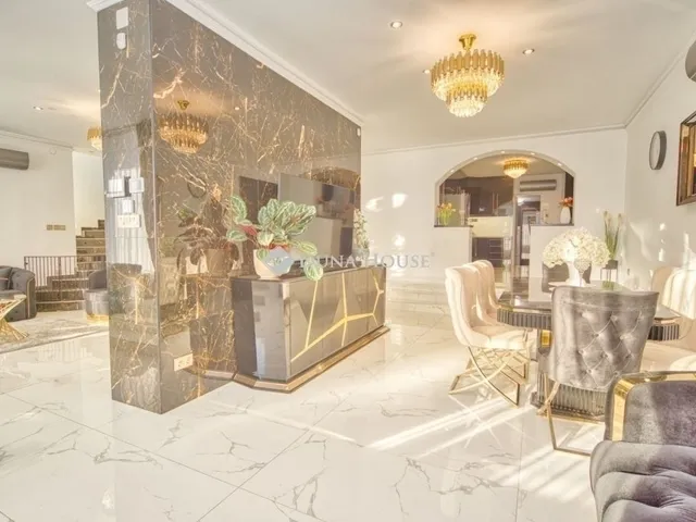 Eladó ház Gyál 260 nm