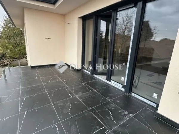 Eladó ház Gyál 285 nm