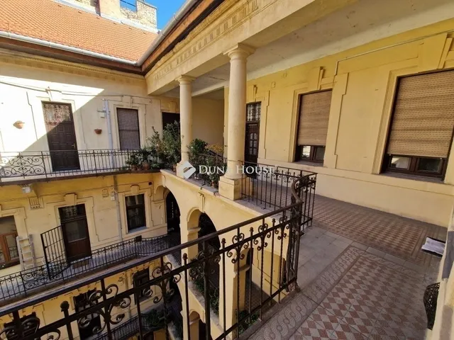 Eladó lakás Budapest VIII. kerület 71 nm