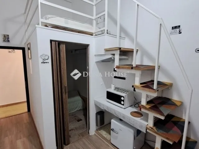 Eladó lakás Budapest VIII. kerület, II. János Pál pápa tér 76 nm