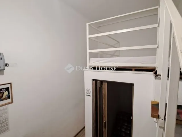 Eladó lakás Budapest VIII. kerület, II. János Pál pápa tér 76 nm