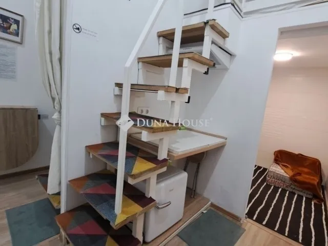 Eladó lakás Budapest VIII. kerület, II. János Pál pápa tér 76 nm