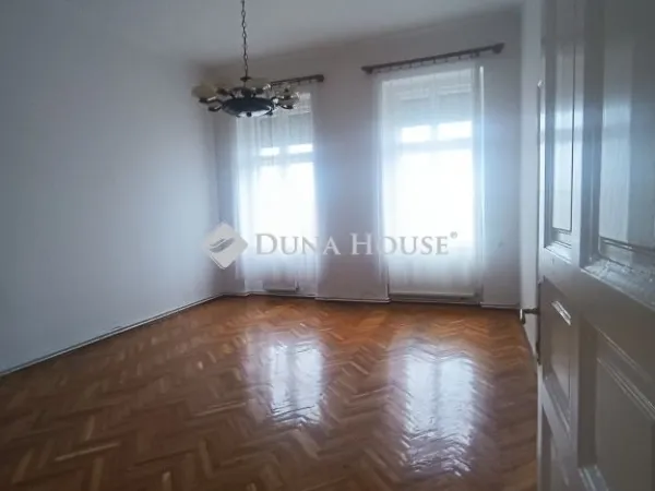 Eladó lakás Budapest VIII. kerület 75 nm