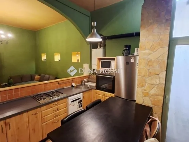 Eladó lakás Budapest VIII. kerület 84 nm