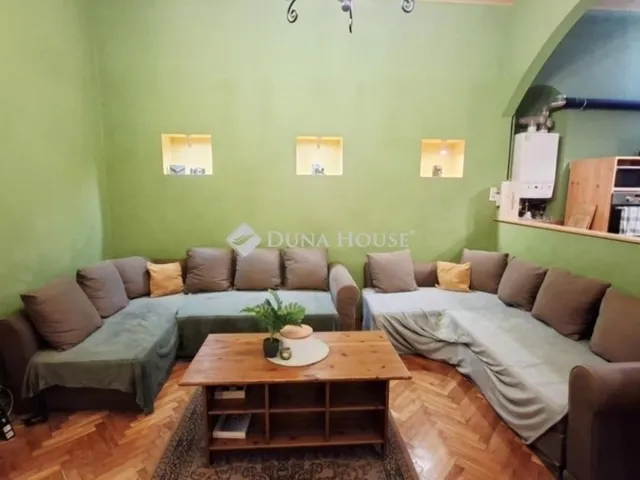 Eladó lakás Budapest VIII. kerület 84 nm