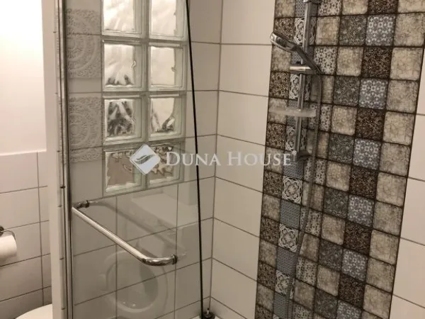 Eladó lakás Budapest VIII. kerület 72 nm