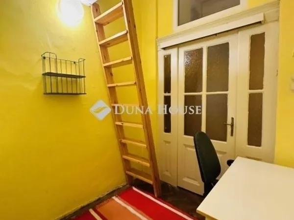 Eladó lakás Budapest VIII. kerület, II. János Pál pápa tér 76 nm