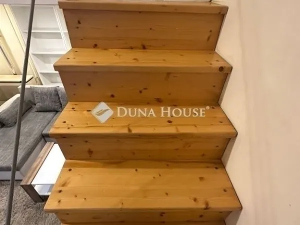 Eladó lakás Budapest VIII. kerület, II. János Pál pápa tér 76 nm