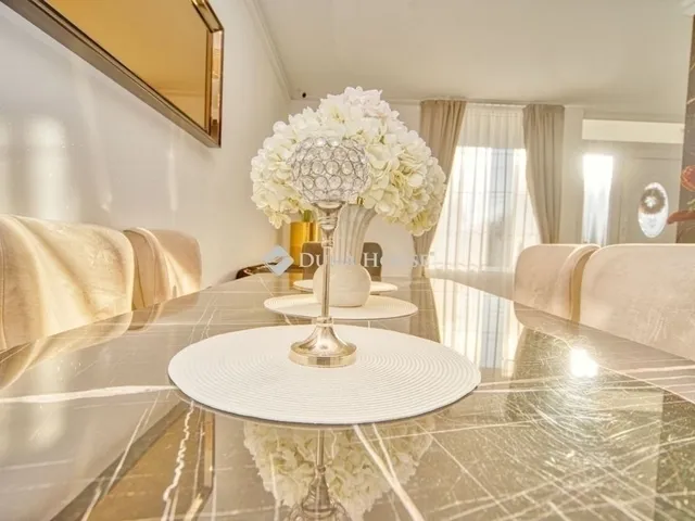 Eladó ház Gyál 260 nm